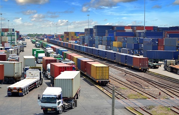 Seefracht via Container transport international iso-container transport seefracht aus europa export aus deutschland export aus der schweiz und österreich export
