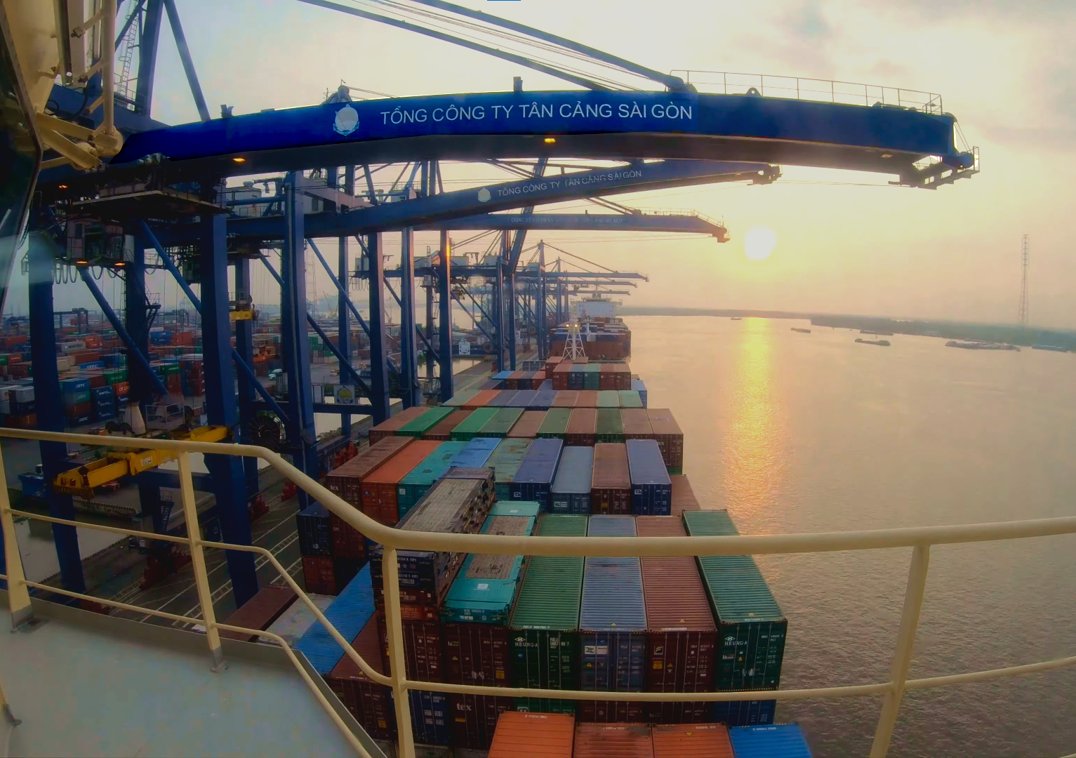 Transport nach Vietnam Container nach Vietnam Fracht nach Vietnam, Verschiffung von Deutschland nach Vietnam, Hamburg-Saigon, Hamburg-Ho Chi Minh